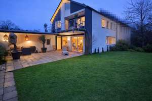 „Luxus-Villa Bonn Venusberg – möbliert, Sauna, Garten, Garage | sofort bezugsbereit