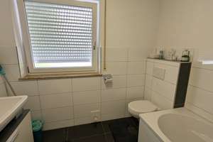 Toller Ausblick, ruhige Lage, Sonnenbalkon, Garage + Stellplatz – Die vollständige Adresse der Immobilie erhältst du vom Anbieter., 89079 Wiblingen, Ulm – Vorschaubild 5
