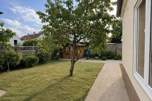 Erstbezug nach hochwertiger Kernsanierung – Moderne Doppelhaushälfte mit XXL-Garage, Dachterrasse un