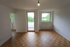 Ruhige 2,5-Zimmer-Wohnung mit Balkon in Moosach – Lauinger Straße 33, 80997 Moosach-Bahnhof, München – Vorschaubild 2