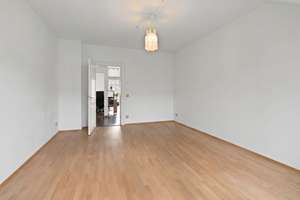 Wohnen über den Dächern Wiesbadens – Charmante Maisonette mit Sonnenterrasse – Die vollständige Adresse der Immobilie erhältst du vom Anbieter., 65197 Rheingauviertel / Hollerborn, Wiesbaden – Vorschaubild 11