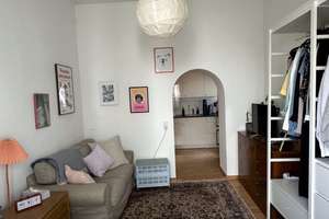 Möbliertes 1-Zimmerappartement mit großer Wohnküche in Köln-Deutz – Heribertusstraße 5, 50679 Deutz, Köln – Vorschaubild 6