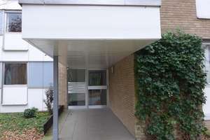 Krefeld-Stadtwald: komfortable 6-Zimmer-Wohnung mit großen Terrassenflächen in ruhiger Lage