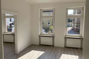 Geräumige 4-Zimmer-Wohnung im EG in Landau (Stadt)