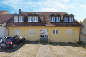 Stadtnah in Eisingen: bezugsfreie Maisonettewohnung mit Studio, Balkon, Gartenanteil & Carport! – Merowingerstraße 29, 97249 Eisingen – Vorschaubild 24
