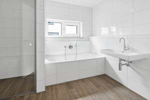 Hochwertiges Reiheneckhaus mit Garten und Dachterrasse - ERSTBEZUG – Lohwiesenweg 12, 85774 Unterföhring – Vorschaubild 11