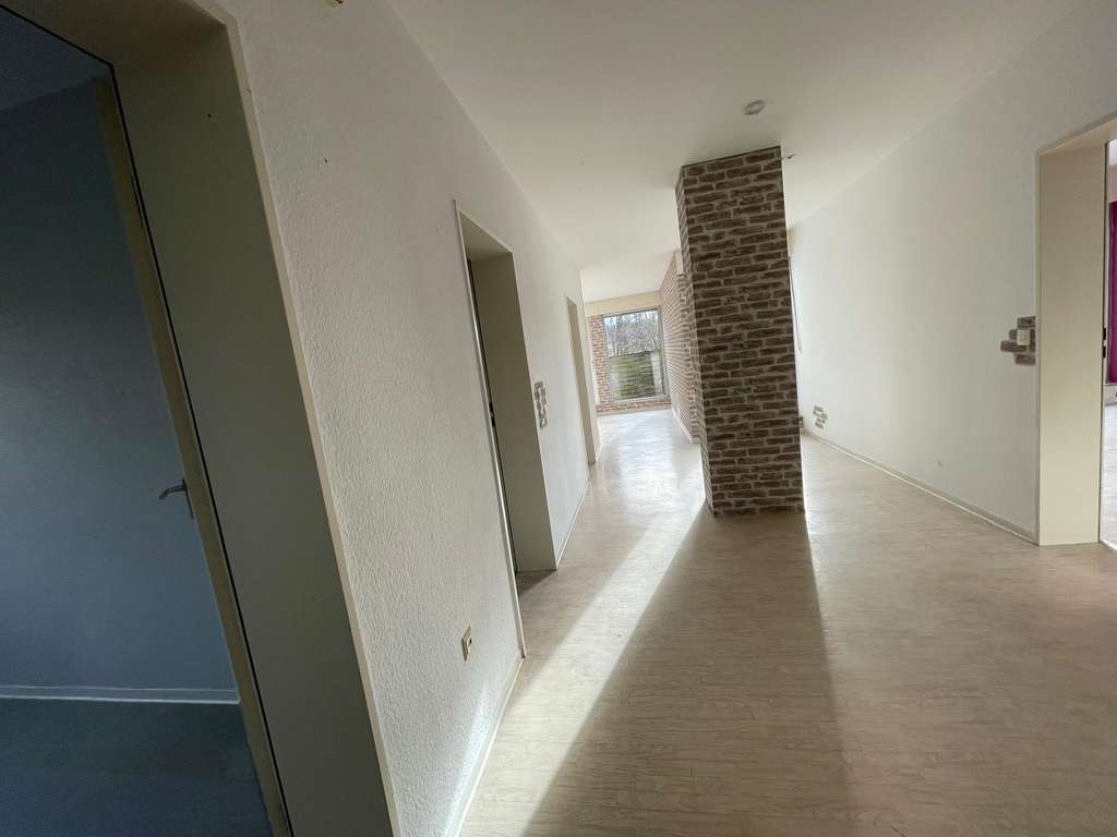 Immobilie in Bad Sobernheim - 4-Zimmer-Wohnung in Bad Sobernheim mit Ausblick (Nr. 50) - Bild 2