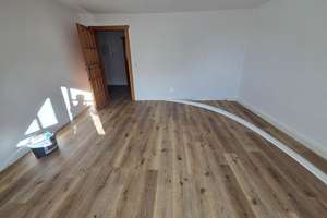 Frisch Saniert! Über den Dächern der Neustadt mit 1,5 Zimmern – Alaunstraße 82, 1099 Äußere Neustadt, Dresden – Vorschaubild 2