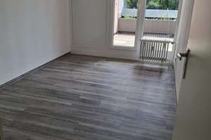 Schöne, helle 4-Zimmer-Wohnung mit großem Balkon – Tapachstr. 95, 70437 Rot, Stuttgart – Vorschaubild 2