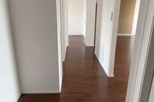 Moderne Wohnung mit 3,5 Zimmern und großem Balkon in Stuttgart-Möhringen