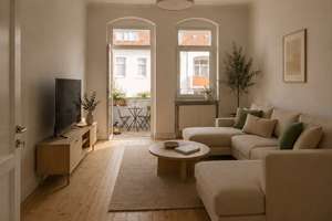 Modernisierte 2-Zimmer-Wohnung, 85 m², mit Balkon und Einbauküche