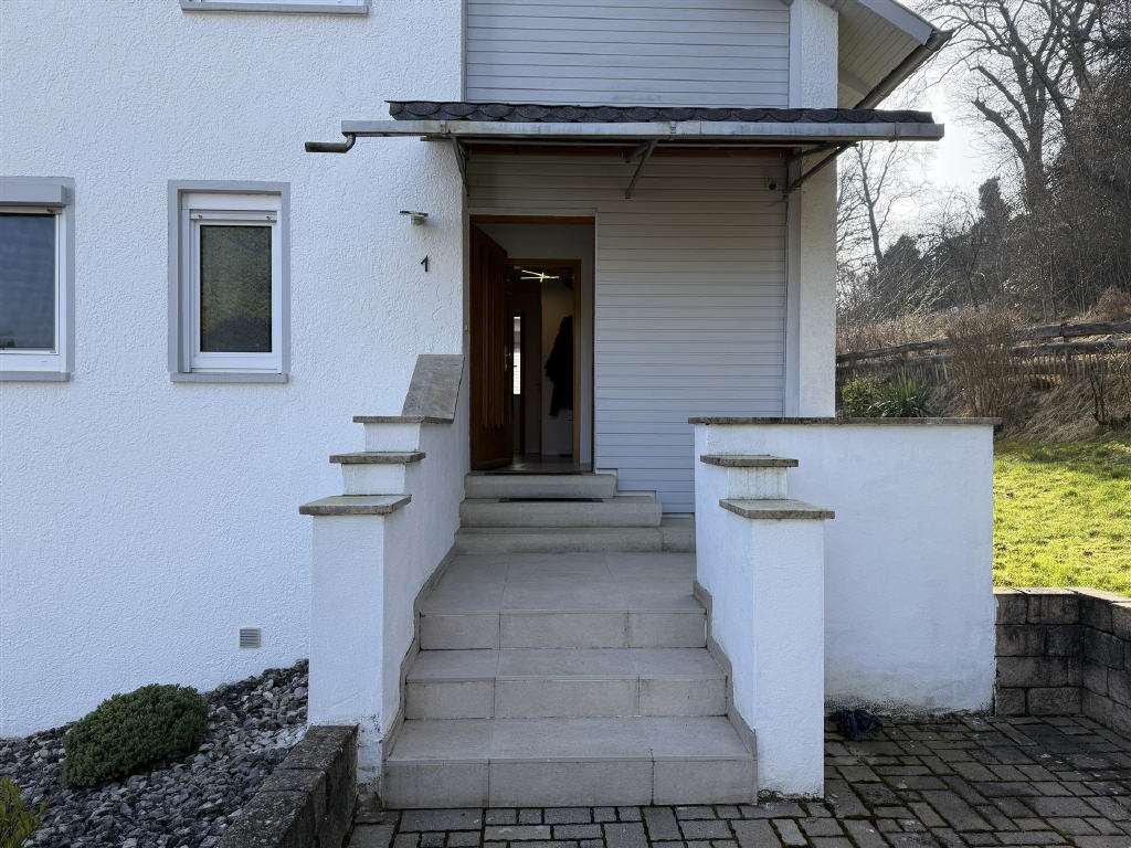 Immobilie in Rottenacker - Familienidylle mit Weitblick  Einfamilienhaus in sonniger Süd-West-Hanglage in Rottenacker au - Bild 2