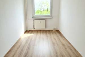 Familien willkommen: günstige 3-Zimmerwohnung mit Balkon und Aufzug! – Boxberger Str. 2, 1239 Prohlis-Süd, Dresden – Vorschaubild 7
