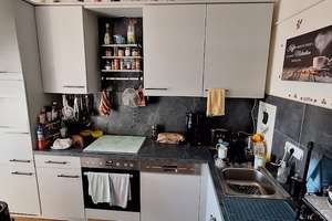 Schnell sein und Nachmieter werden! 4-Zimmer-Wohnung mit Balkon! – Straße der Deutschen Einheit 25, 39326 Wolmirstedt – Vorschaubild 1