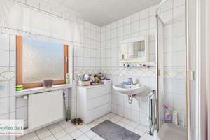 ORSCHOLZ: WOHNHAUS MIT 4 SCHLAFZ., DOPPELGARAGE, GARTEN IN TOP WOHNLAGE! – Die vollständige Adresse der Immobilie erhältst du vom Anbieter., 66693 Mettlach – Vorschaubild 6