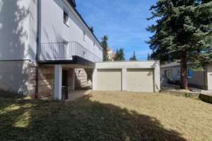 Erlangen-Burgberg - DHH mit 3 Wohnungen - renovierungsbedürftig - mit exkl. Baugrundstück – Die vollständige Adresse der Immobilie erhältst du vom Anbieter., 91054 Burgberg, Erlangen – Vorschaubild 4