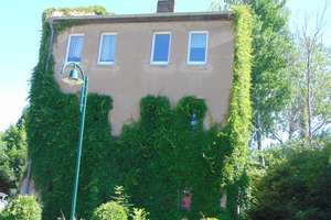 ***Ein ausbaufähiges 3- Familien Haus – Thälmann Ring 8, 4610 Meuselwitz – Vorschaubild 2