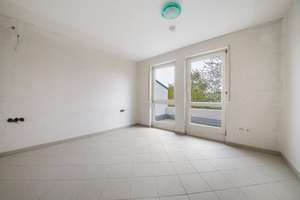 3 Zimmer-Wohnung in Riedenberg- Ruhige, grüne Lage, 2 Balkone & Tiefgarage und Einbauküche inklusive – 70619 Riedenberg, Stuttgart – Vorschaubild 2