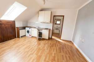 ++City Wohnung in Ulm++ Helle, renovierungsbedürftige DG-Wohnung mit 2-Bädern, EBK, 1 Stellplatz – Die vollständige Adresse der Immobilie erhältst du vom Anbieter., 89073 Oststadt, Ulm – Vorschaubild 4