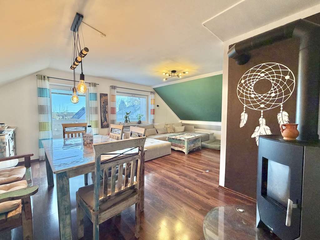 Immobilie in Bobingen - Vermietete Dachgeschosswohnung mit Wertpotenzial - Bild 0