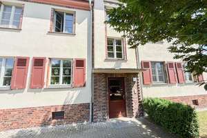 Greifen Sie zu! Gepflegte Dachgeschosswohnung – Die vollständige Adresse der Immobilie erhältst du vom Anbieter., 4435 Schkeuditz – Vorschaubild 2