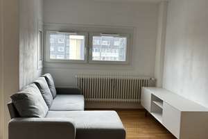 Möblierte 1-Zimmer Wohnung in Perlach mit begehbaren Kleiderschrank und Alpenblick – Peschelanger 12, 81735 Neuperlach, München – Vorschaubild 2