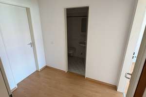 Erstbezug nach Sanierung: Große Wohnung in ruhiger Wohnanlage – 93055 Burgweinting-Harting, Regensburg – Vorschaubild 2