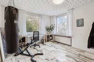 Charmantes Mehrfamilienhaus mit freier Erdgeschosswohnung und eigenem Garten in Essener Top-Lage – 45136 Huttrop, Essen – Vorschaubild 8