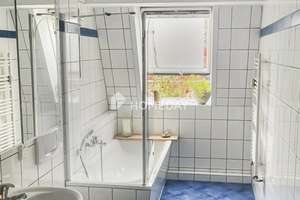 Charmante 2-Zimmer-Wohnung mit zwei Balkonen und TG in begehrter Lage von Leipzig-Plagwitz – Die vollständige Adresse der Immobilie erhältst du vom Anbieter., 4229 Plagwitz, Leipzig – Vorschaubild 13