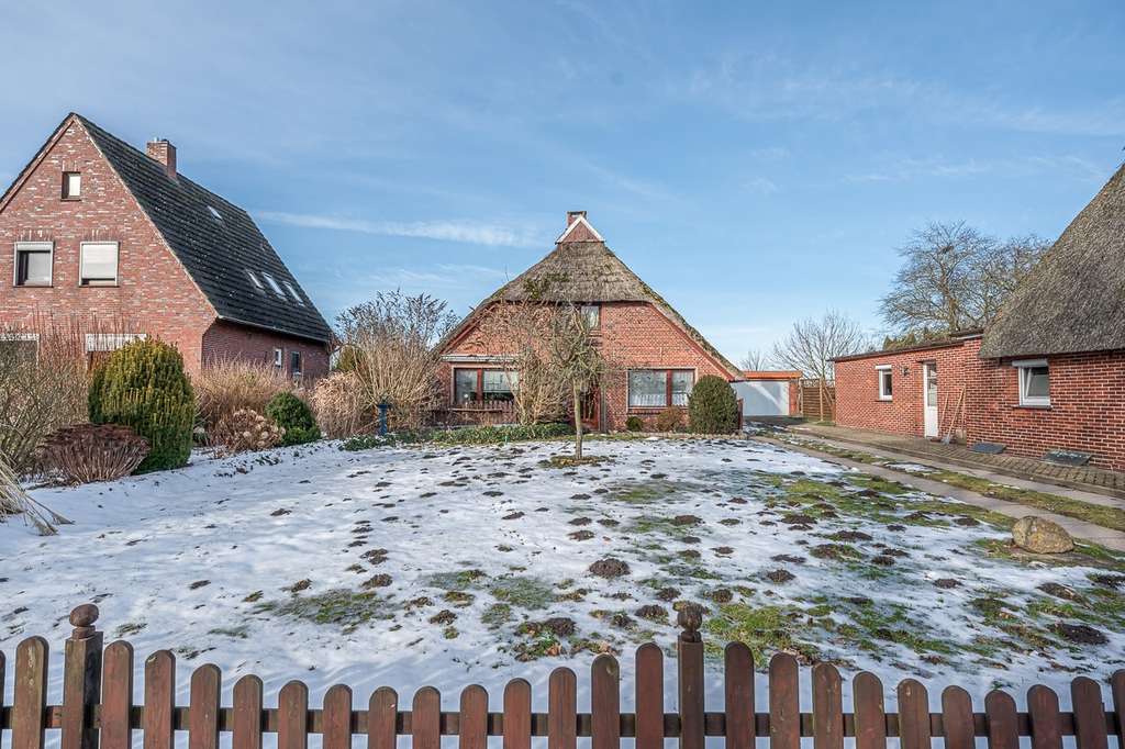 Immobilie in Stadland - Charmantes Reetdachhaus in idyllischer Lage - Bild 2