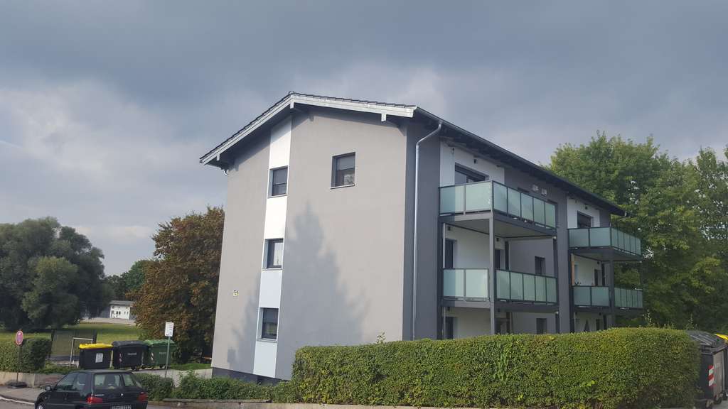 Immobilie in Bobingen - Großzüzig geschnittene 2 ZKB mit großem Balkon im Süden von Bobingen - Bild 1