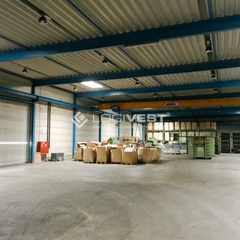 Vielseitige Produktions- und Lagerhalle mit optimaler Verkehrsanbindung