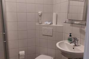 zentral gelegene 5 1/2 Zimmer-Wohnung – Die vollständige Adresse der Immobilie erhältst du vom Anbieter., 86911 Dießen am Ammersee – Vorschaubild 5