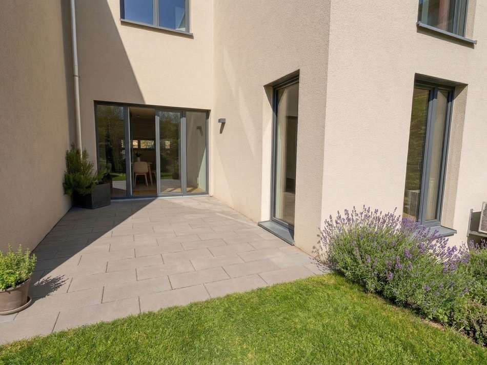 Terrasse und Garten