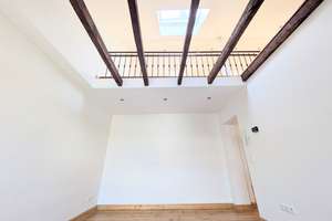 MG-Eicken: Besondere  Wohnung mit Empore und Balkon – Marienkirchstraße 1, 41061 Eicken, Mönchengladbach – Vorschaubild 3