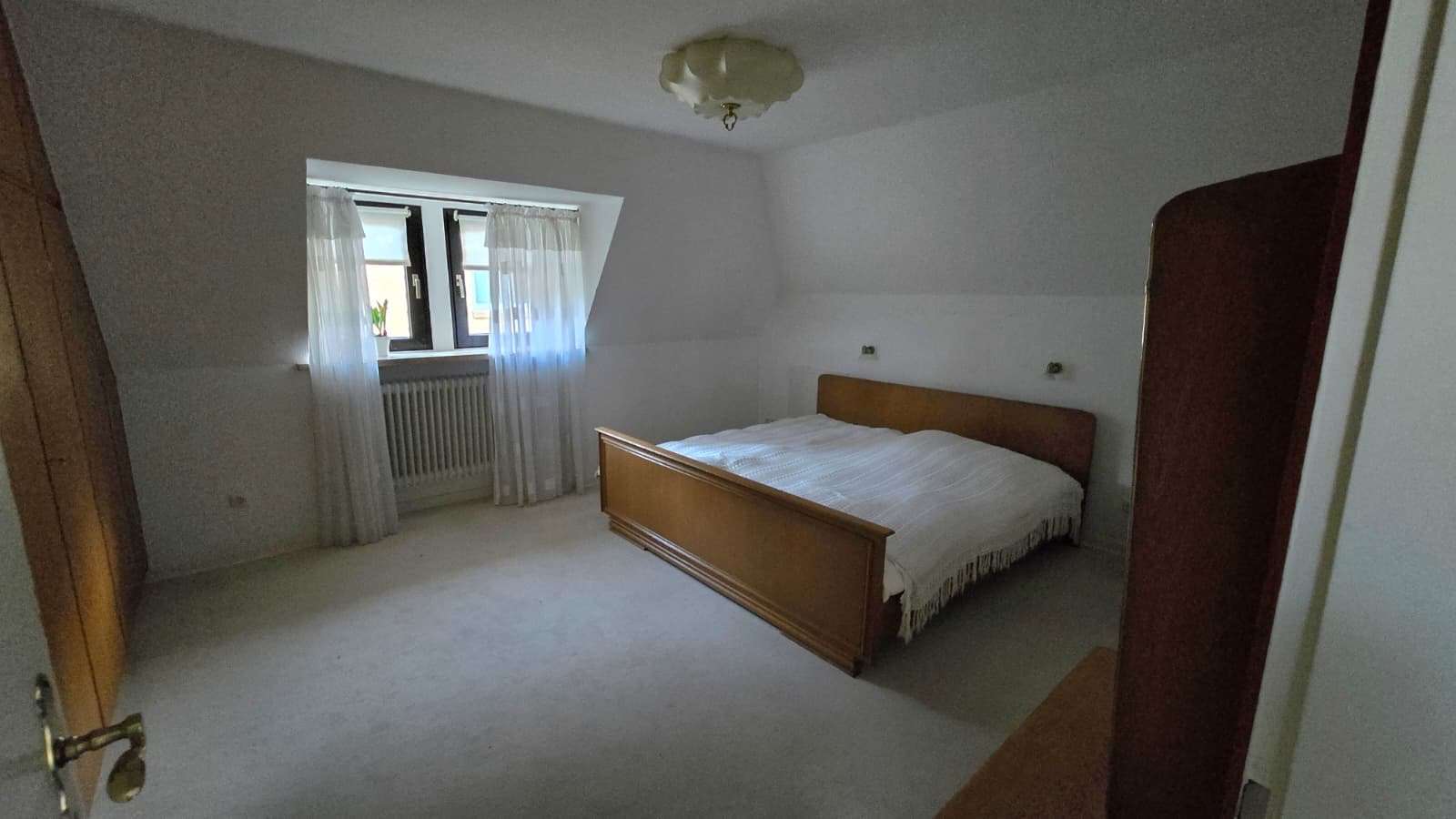 Immobilie in Büdelsdorf - Besonders familiengerechtes, charmantes Einfamilienhaus mit Doppelgarage und tollem Garten! - Bild 4