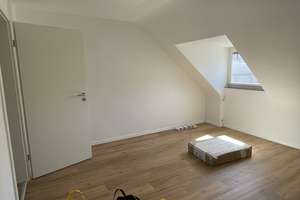 Modernisierte 3-Zi.-Dachgeschoss-Wohnung in guter Lage von S-Hofen – Die vollständige Adresse der Immobilie erhältst du vom Anbieter., 70378 Hofen, Stuttgart – Vorschaubild 8