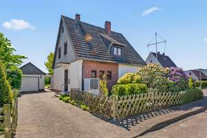 Ihr neues Zuhause mit Charme, Kamin und liebevoll gestaltetem Garten – Die vollständige Adresse der Immobilie erhältst du vom Anbieter., 26931 Elsfleth – Vorschaubild 17