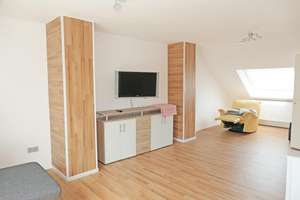 N-Röthenbach West: Modernes RMH mit offenem Wohnbereich, Dachstudio, Garage – Die vollständige Adresse der Immobilie erhältst du vom Anbieter., 90449 Röthenbach West, Nürnberg – Vorschaubild 14