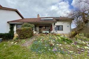 Einfamilienhaus mit Einliegerwohnung und ausgebautem Dachboden in Ulm/Böfingen – Die vollständige Adresse der Immobilie erhältst du vom Anbieter., 89075 Böfingen, Ulm – Vorschaubild 2