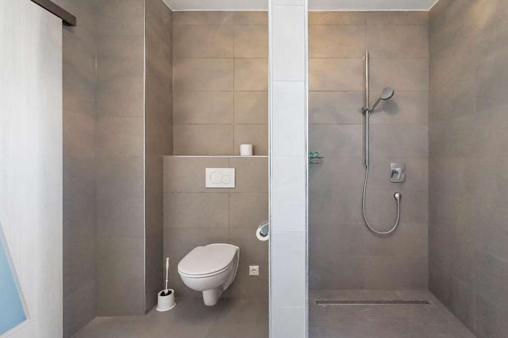 Immobilie in Inning am Holz - Charmantes Einfamilienhaus mit großem Grundstück in begehrter Wohnlage  - Bild 4