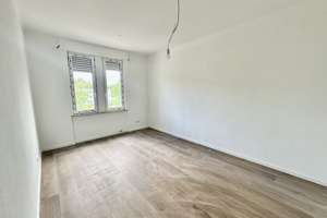 Sanierte 3-Zimmerwohnung mit Balkon – Die vollständige Adresse der Immobilie erhältst du vom Anbieter., 70376 Pragstraße, Stuttgart – Vorschaubild 3