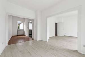 Familienfreundliches Einfamilienhaus mit großem Garten in ruhiger Lage von Karlsruhe – Jägerhausstraße 48, 76139 Hagsfeld, Karlsruhe – Vorschaubild 9