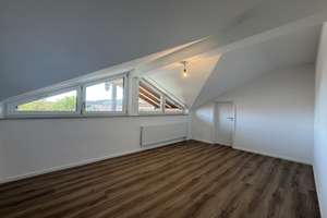 Liebevoll renoviert - Charmante 3-Zimmer-Dachgeschosswohnung im Herzen von Palling – Die vollständige Adresse der Immobilie erhältst du vom Anbieter., 83349 Palling – Vorschaubild 8