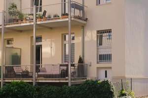 All-In-Miete,  möbliertes Altbauapartment mit 2 Balkonen & Parkplatz in Bestlage Wiesbaden-Südost – Mainzer Straße 62, 65185 Südost, Wiesbaden – Vorschaubild 9