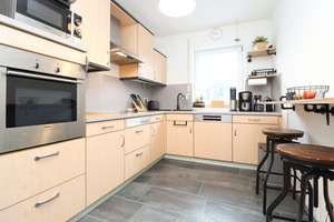 Hochwertige Doppelhaushälfte mit Kamin, Garten & viel Platz – Wohnen in familienfreundlicher Lage – Die vollständige Adresse der Immobilie erhältst du vom Anbieter., 84137 Vilsbiburg – Vorschaubild 6