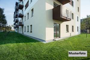 Dreifamilienhaus mit Garage + Kapitalanlage +