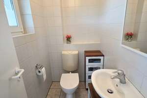 Modernisierte Doppelhaushälfte mit schönem Garten in ruhiger Lage in Erlangen/Frauenaurach – Gaisbühlstraße 58, 91056 Frauenaurach, Erlangen – Vorschaubild 13