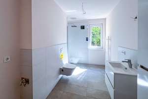 Attraktive Kapitalanlage: QNG+ & KfW 40 in grüner Oase mit Balkon – Johannes-Göderitz-Straße 81-82, 39130 Neu Olvenstedt, Magdeburg – Vorschaubild 2