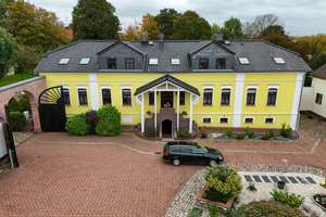 Repräsentative Villa auf weitläufigem Grundstück mit Poolhaus – 39167 Ochtmersleben – Vorschaubild 3